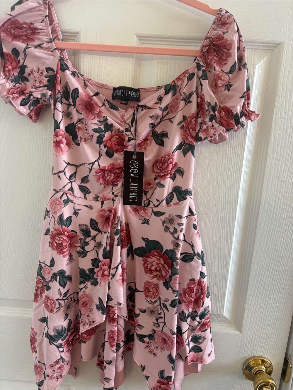 Current Mood Pink Floral Puff Sleeve Handkerchief Hem Dress